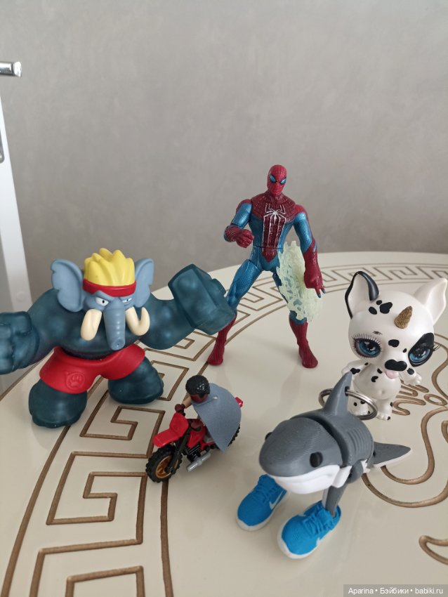 Игрушки для мальчика одним лотом