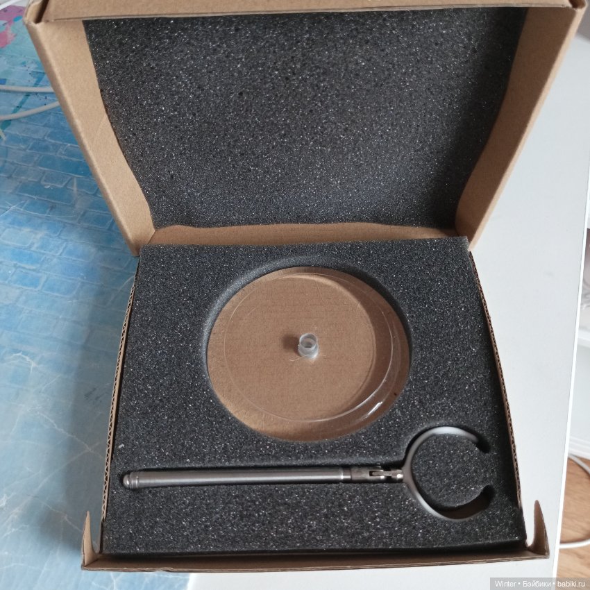 Стенд-подставка для кукол в упаковке (фото 2)