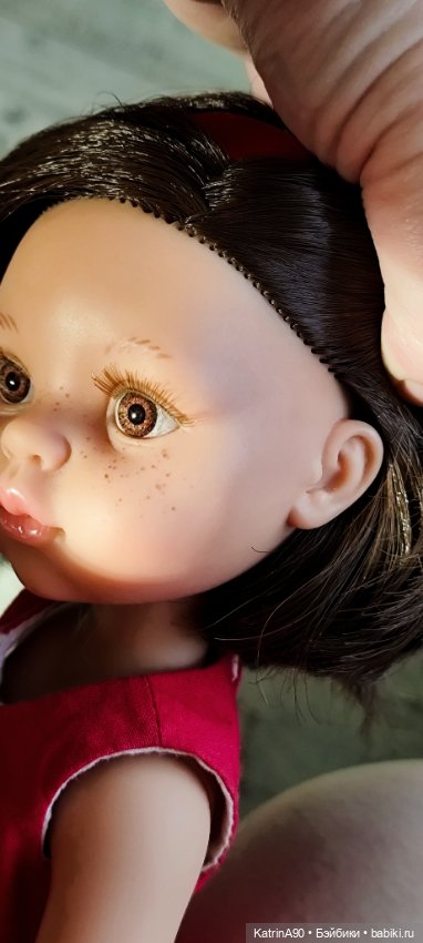 Кэрол в наряде от Лифенко (фото 5)