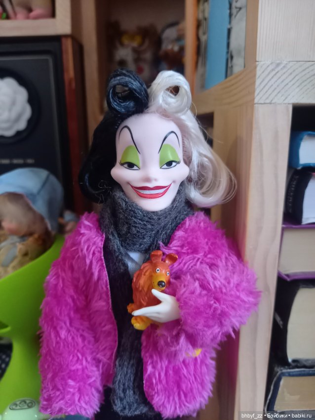 Круэлла Де Виль на теле обицу 22 Фулл сет (фото 2)