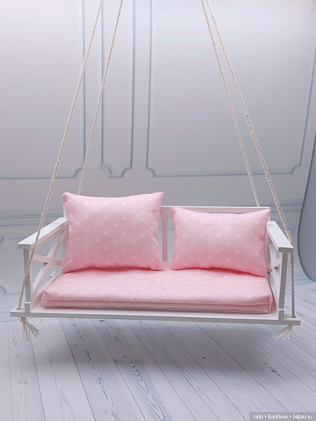 Белые подвесные качели для кукол формата 1/6 от Woodentales (фото 5)