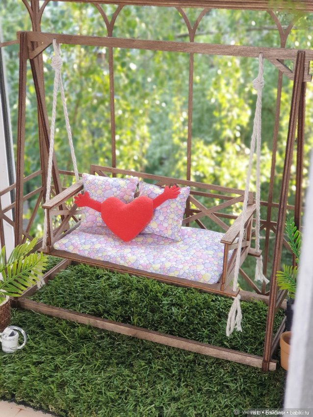 Белые подвесные качели для кукол формата 1/6 от Woodentales