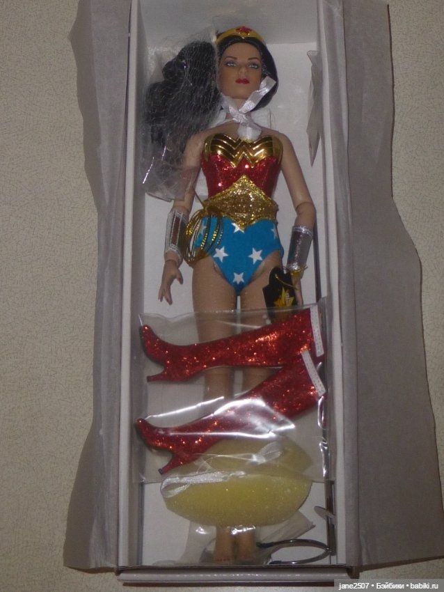 Редкая Тоннер Tonner DC Stars Wonder Woman 13 дюймов NRFB