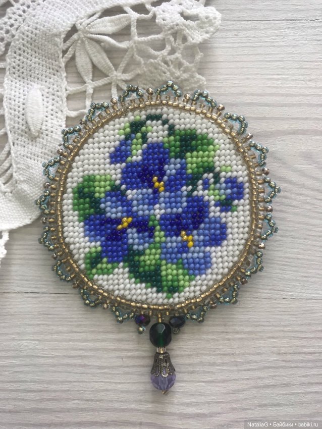 Брошь в винтажном стиле для больших и антикварных кукол