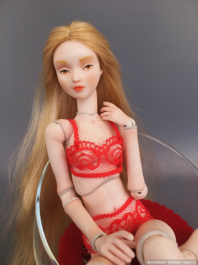 Римма . Фарфоровая шарнирная кукла (фото 6)