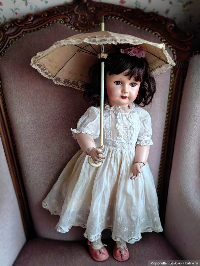 Говорящая француженка Адэлька с зонтиком