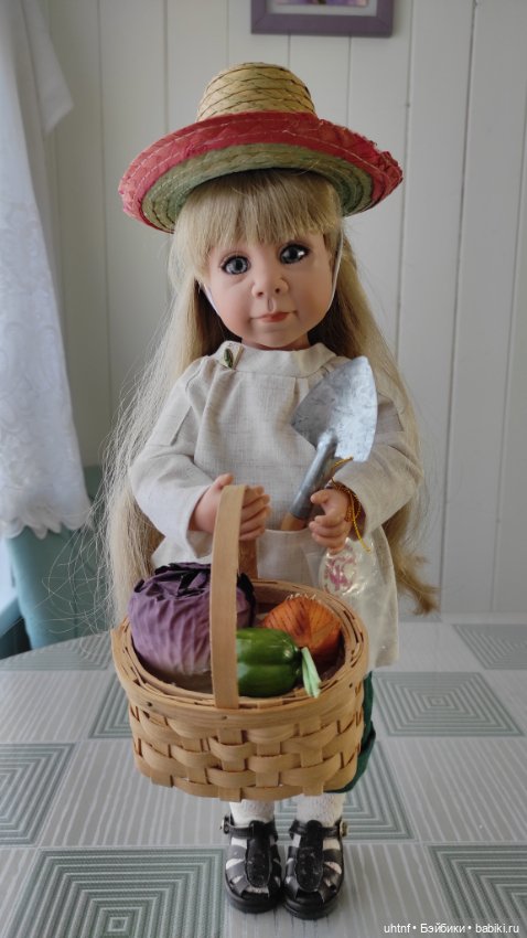 Julie Good-Kruger - "In my garden"