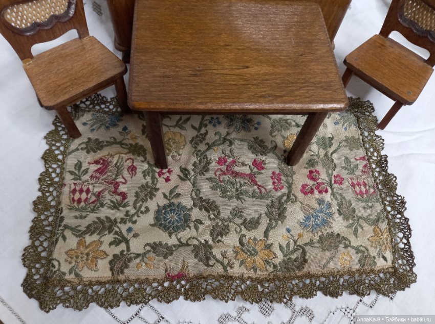 Скатерти и ковры для кукольного интерьера (фото 9)