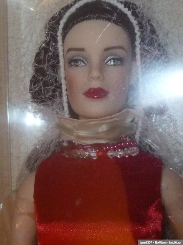 Тоннер Tonner Revlon 13 дюймов NRFB - Glamorous Red - редкий выпуск, LE100