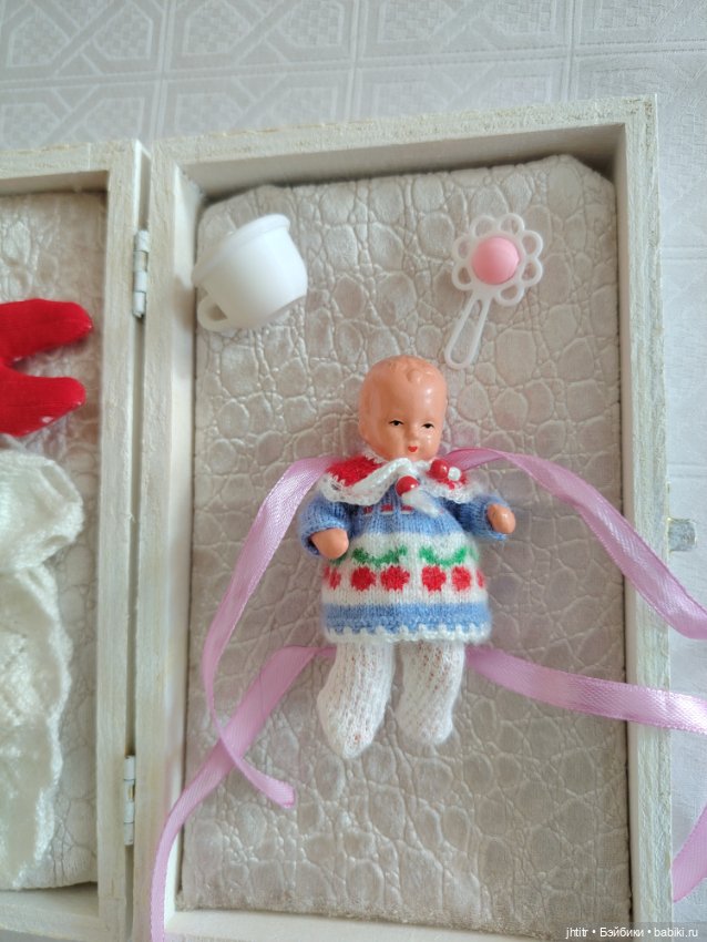 Пупс ГДР, керамический с приданным (фото 2)