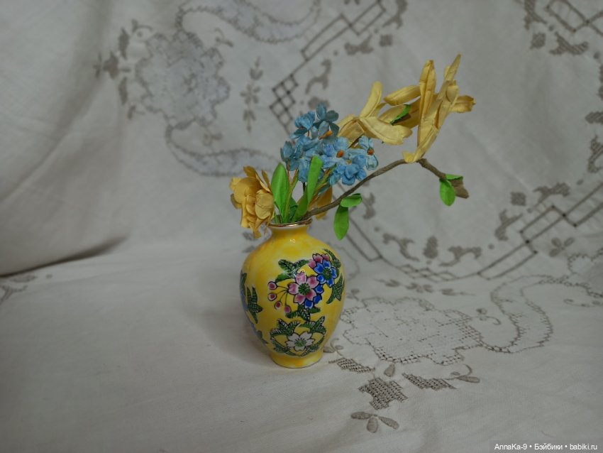 Винтажный букетик из первоцветов (фото 6)