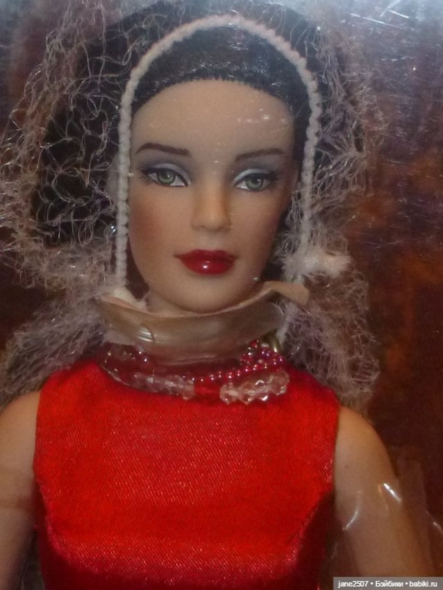 Тоннер Tonner Revlon 13 дюймов NRFB - Glamorous Red - редкий выпуск, LE100 (фото 7)