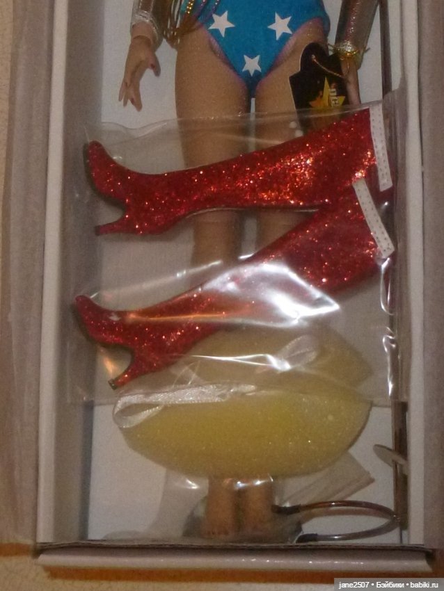 Редкая Тоннер Tonner DC Stars Wonder Woman 13 дюймов NRFB (фото 2)