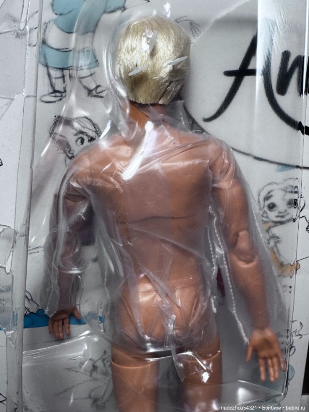 Кен Райан Гослинг из сета "Сцена у костра" по фильму "Барби" нюд (фото 10)