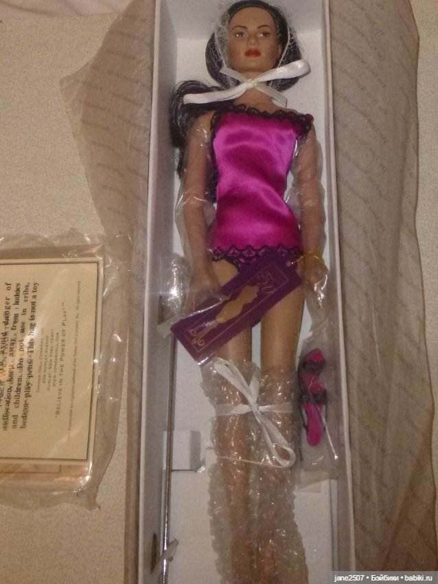 Тоннер Tonner Angelina Ready to Wear RTW новая (NRFB), 16 дюймов (фото 2)