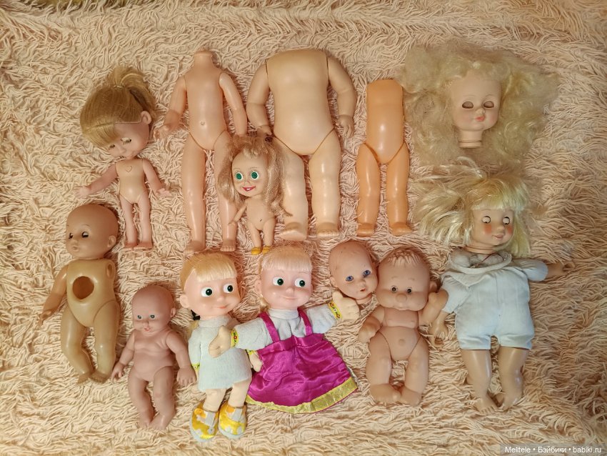 Лот кукол и запчастей для творчества