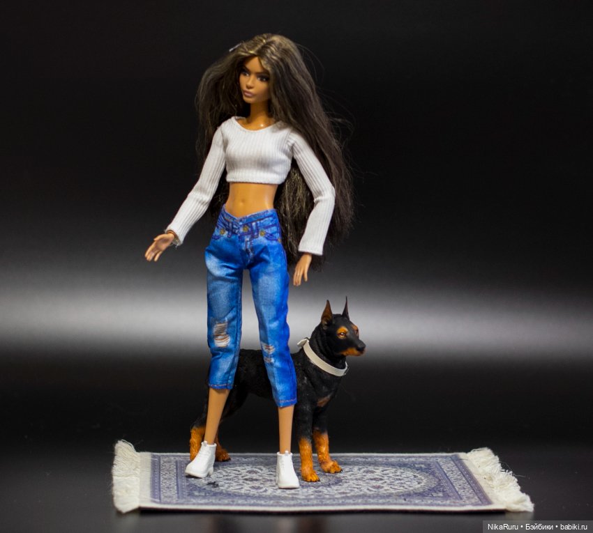 Доберман собака для Барби формат 1/6 в смешанной технике