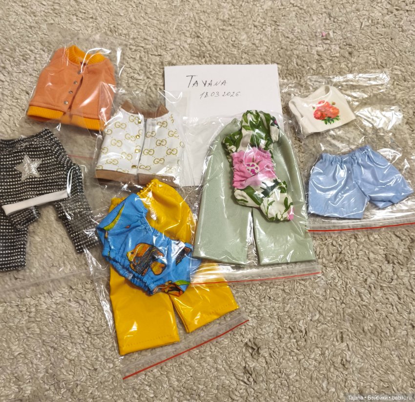 Разная одежда для кукол Паола Рейна 32 см (фото 7)