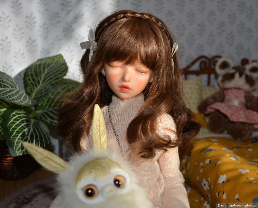 Парик с косичкой и бантиками для Минифи, 7-8