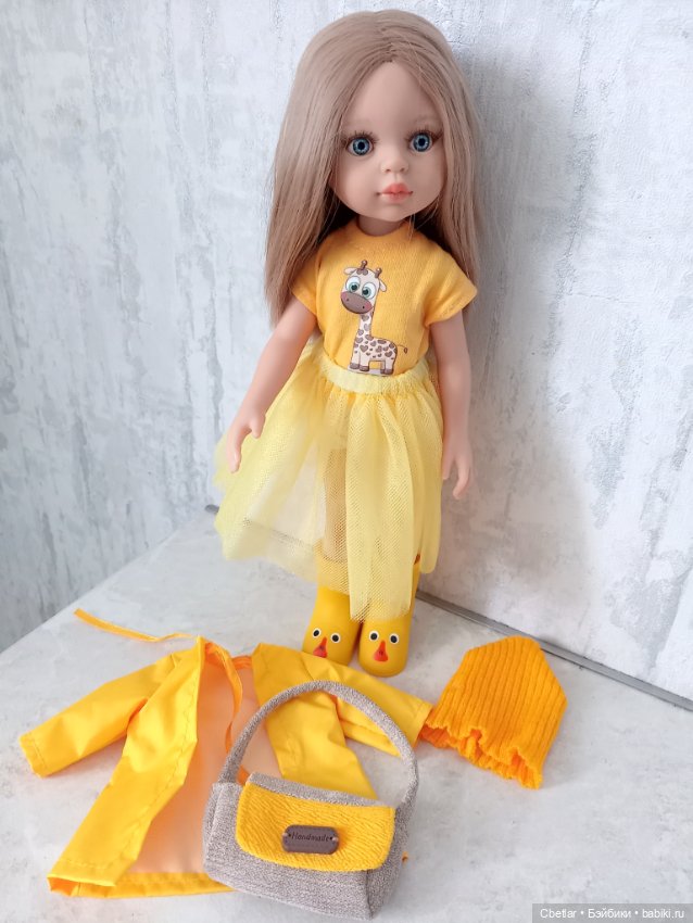 Кукла Паола Рейна с комплектом одежды (фото 4)