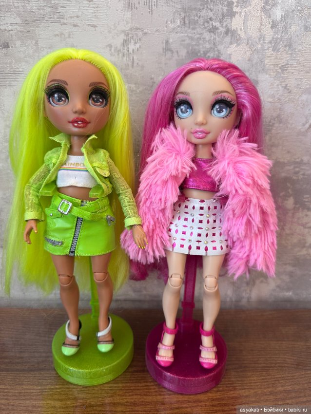 Две куклы лотом — Игровые куклы