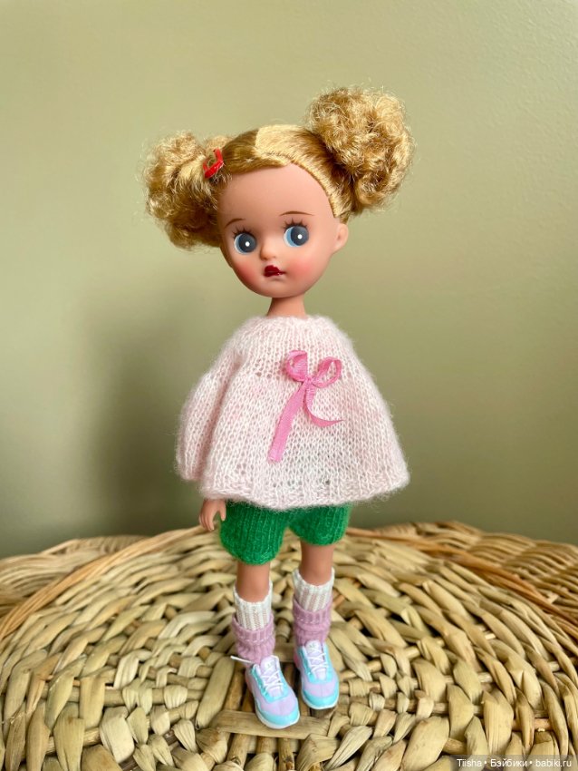 Весенние кофточки для кукол Littleberry, holala, duoding, формата stodoll M и других подрбных