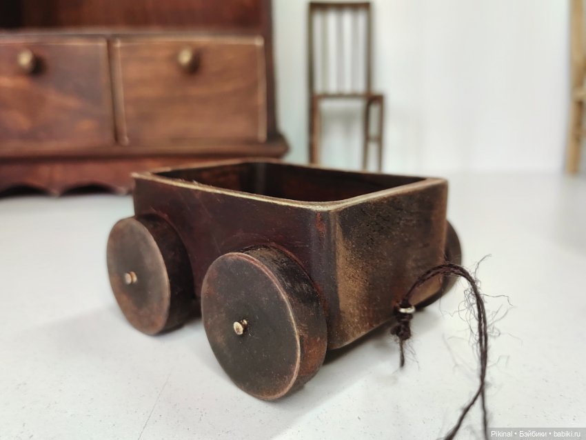 Тележка деревянная) — Аксессуары для кукольных фотосессий (фото 2)