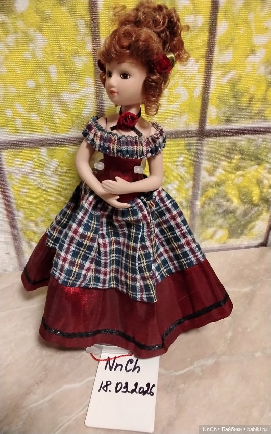 Фарфоровая кукла кузина Бетта