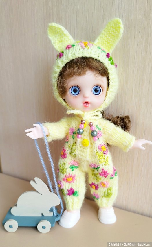 Вязаный костюм для баболи 15 см и кукол подобного формата