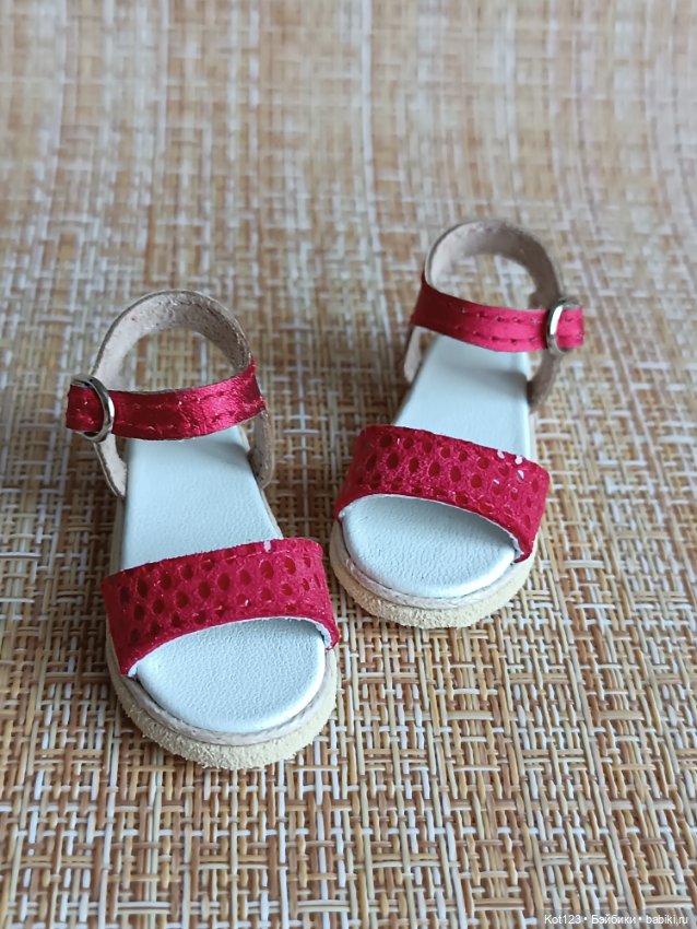 Босоножки для Руби Ред Ruby Red Fashion Friends (фото 7)