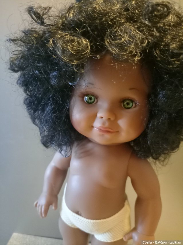 Пухляшка Бетти с зелёными глазами