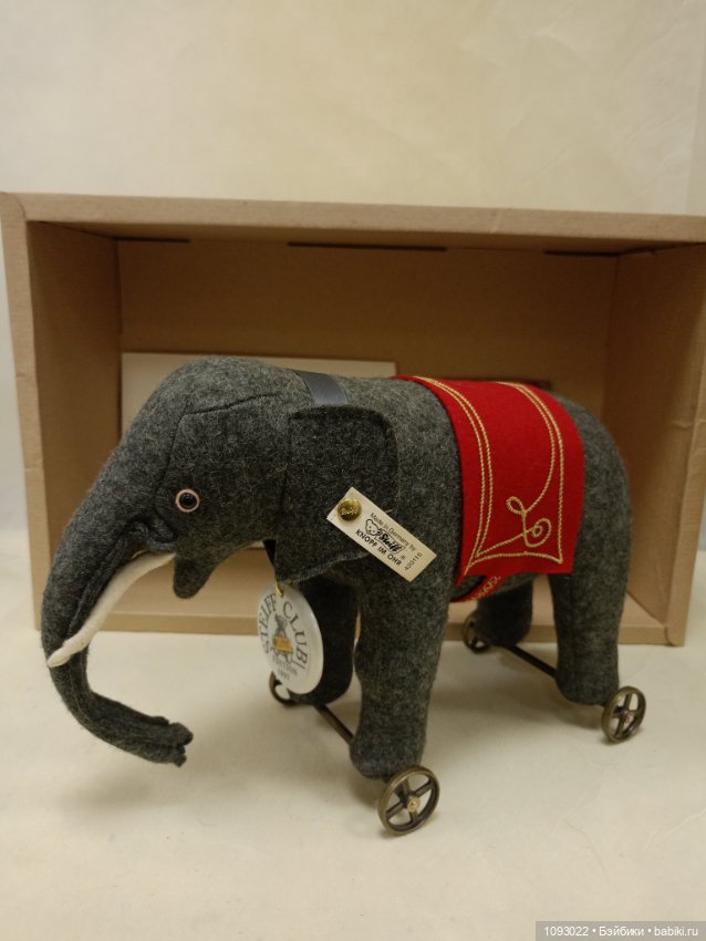 Слоник на колёсах Margarete Steiff (фото 3)