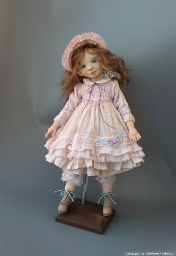 Кукла коллекционная. Эмили (фото 2)