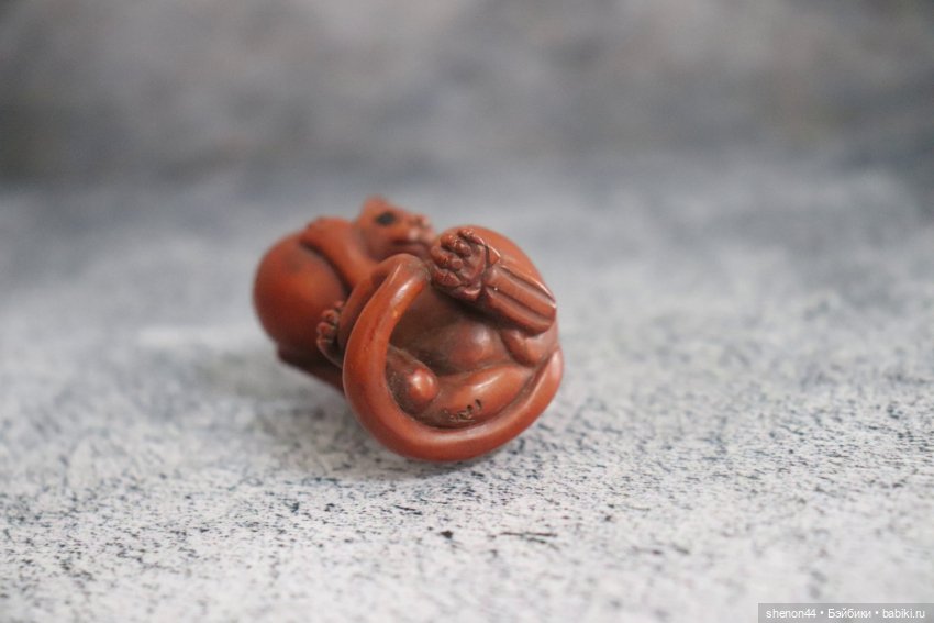 Нэцкэ "Кот с мячиком" — Статуэтки (фото 3)