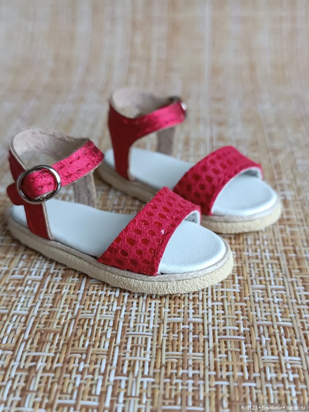 Босоножки для Руби Ред Ruby Red Fashion Friends (фото 2)