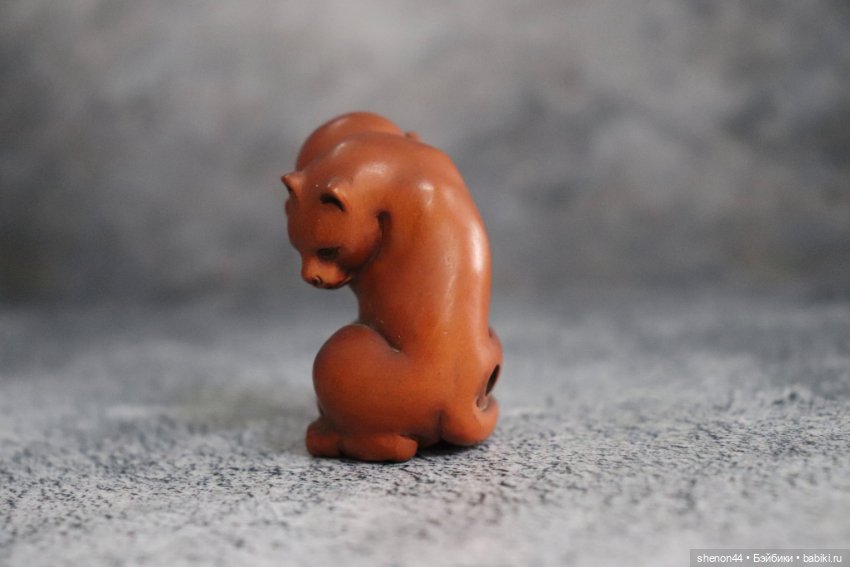 Нэцкэ "Кот с мячиком" — Статуэтки (фото 2)