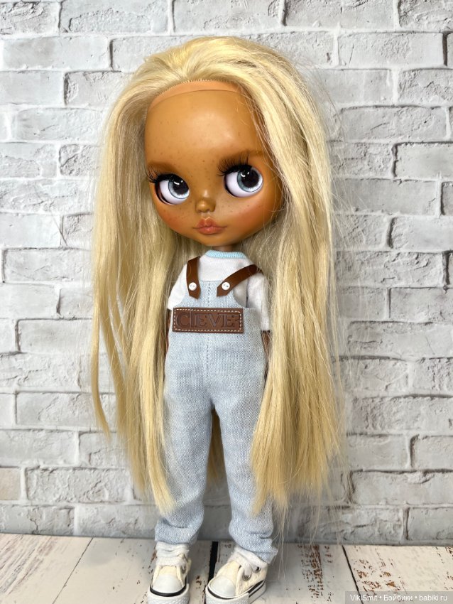 Продаю новую одежду для кукол Блайз