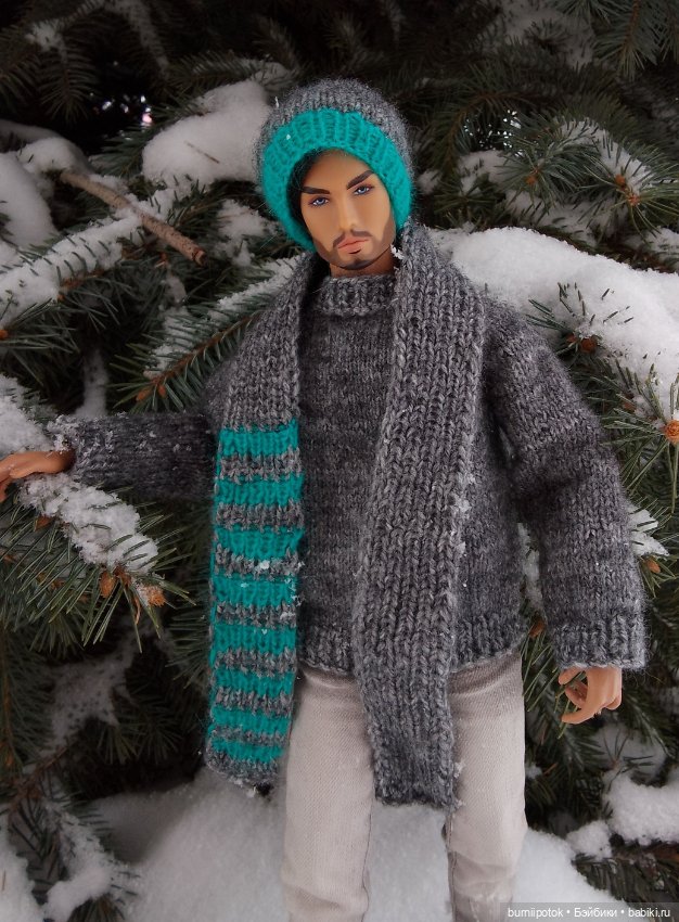 Продам вязаный комплект для парней ИТ(или подобного формата)