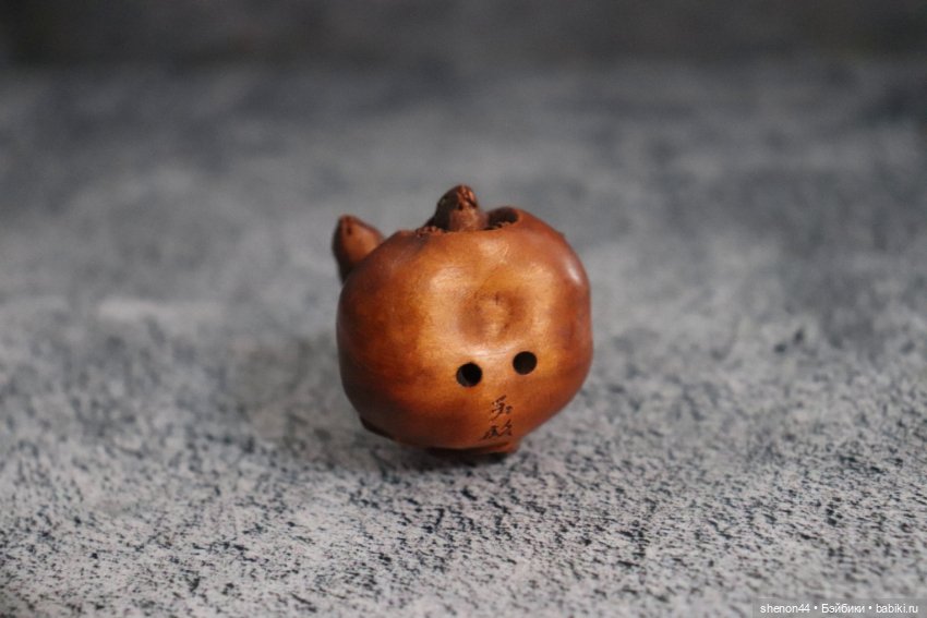 Нэцкэ "Мышки на яблочке" — Статуэтки (фото 2)