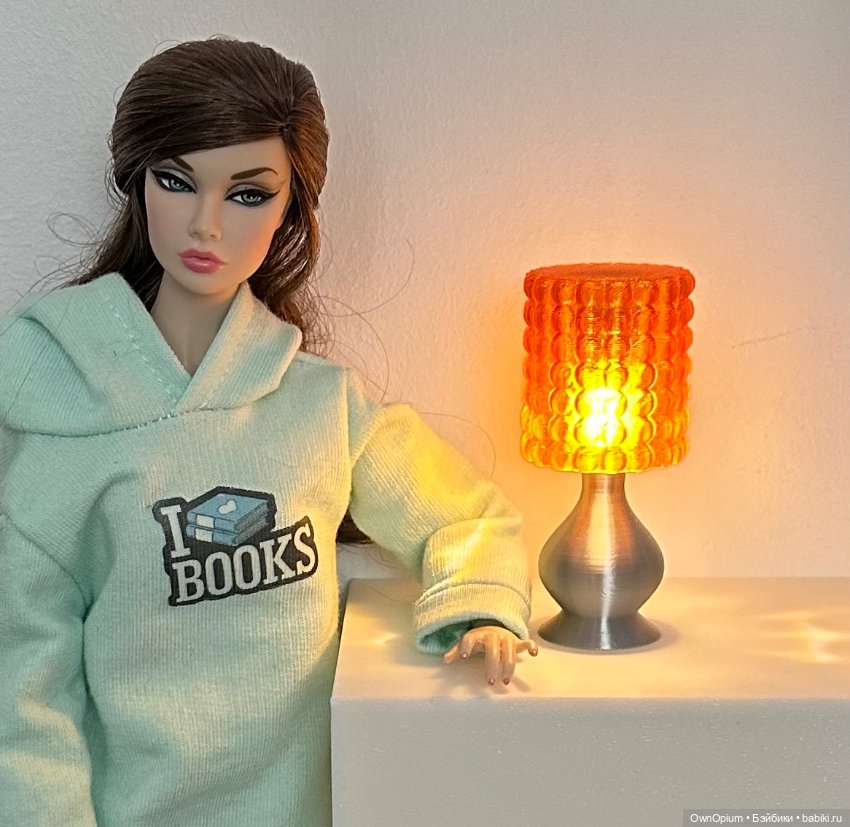 Лампа (пузырьковый абажур, оранжевый, серебристое основание)