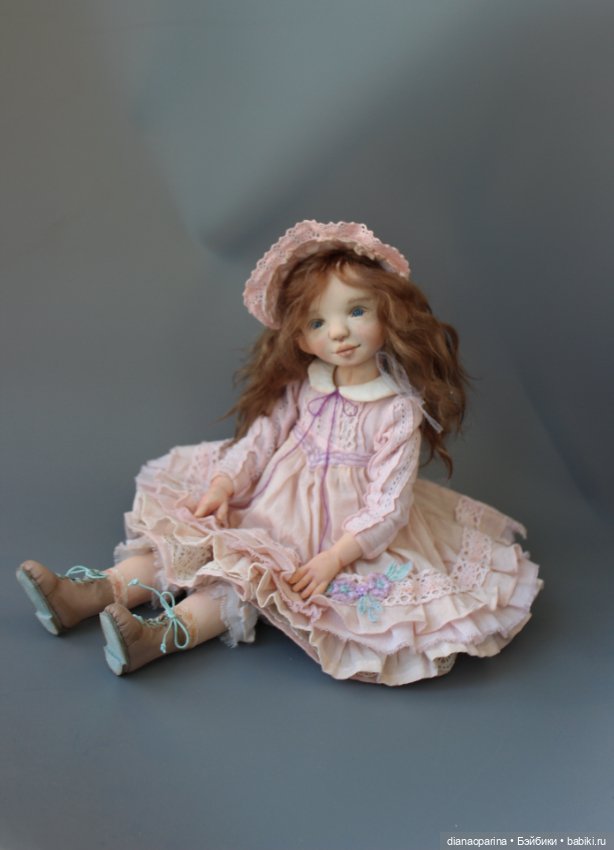 Кукла коллекционная. Эмили (фото 4)