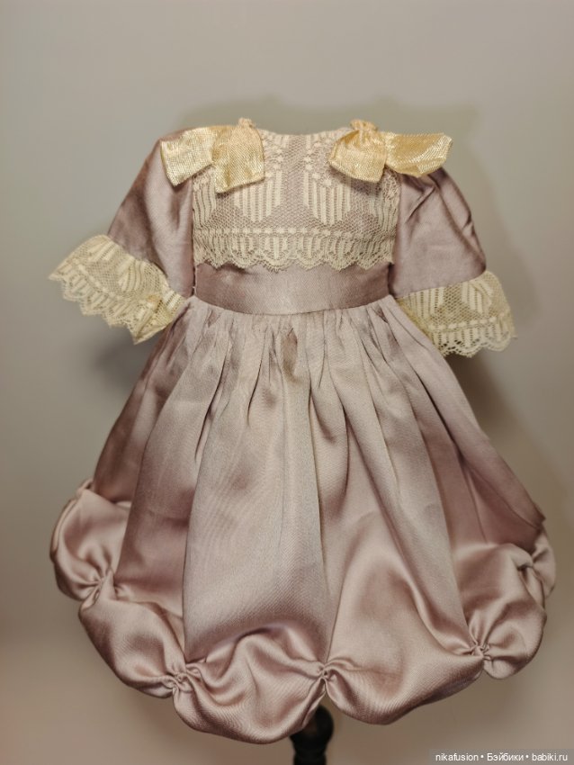 Платье шёлк на антикварную или винтажную куклу рост 27-30 см