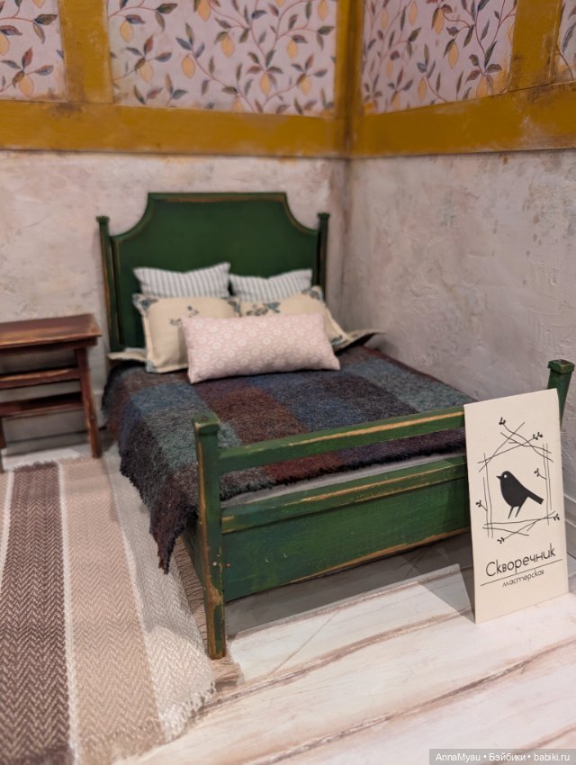 Кровать зеленая винтажная (фото 3)