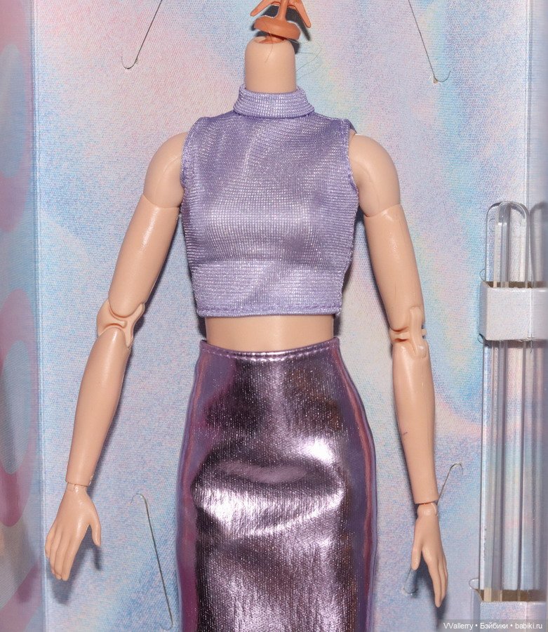 Тело в аутфите Barbie Looks Doll #20 (фото 2)