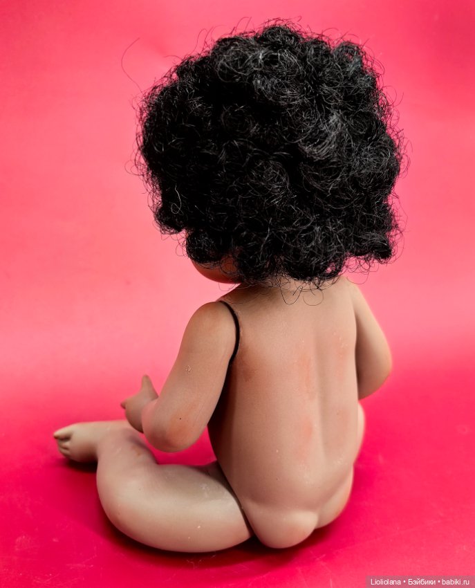 Кукла фарфоровая Малышка-африканка от Jeanne Singer OOAK