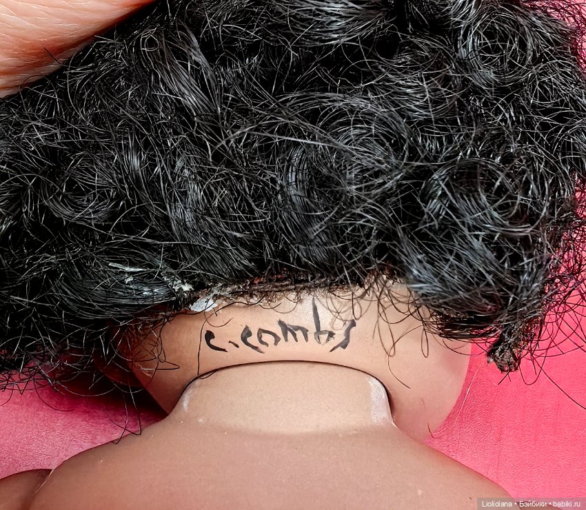 Кукла фарфоровая Малышка-африканка от Jeanne Singer OOAK (фото 7)