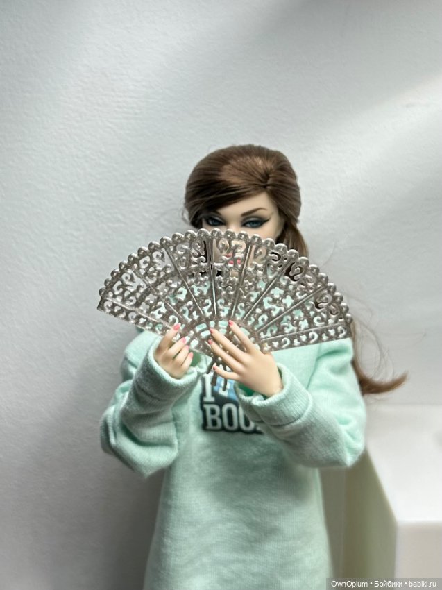 Веер 1/6 — Миниатюра для кукол (фото 2)