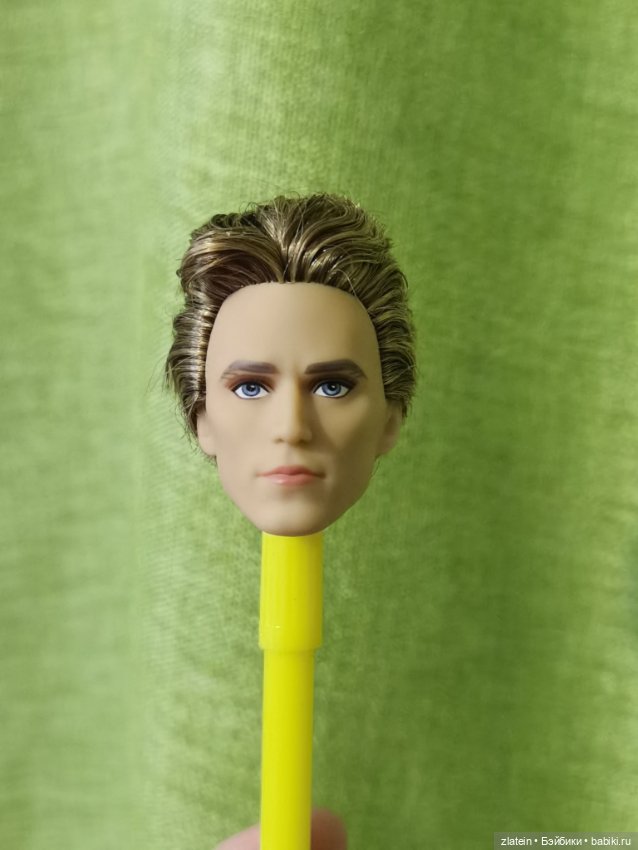 Голова Финика из голодных игр