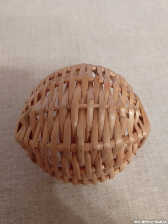 Корзиночка для кукольного интерьера (фото 2)