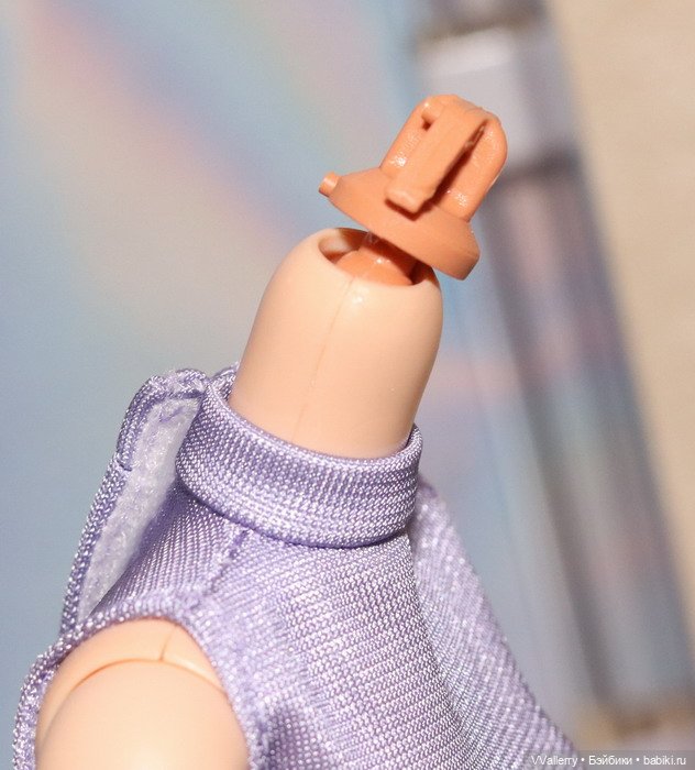 Тело в аутфите Barbie Looks Doll #20 (фото 3)